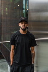 love is schøn. Shirt Black