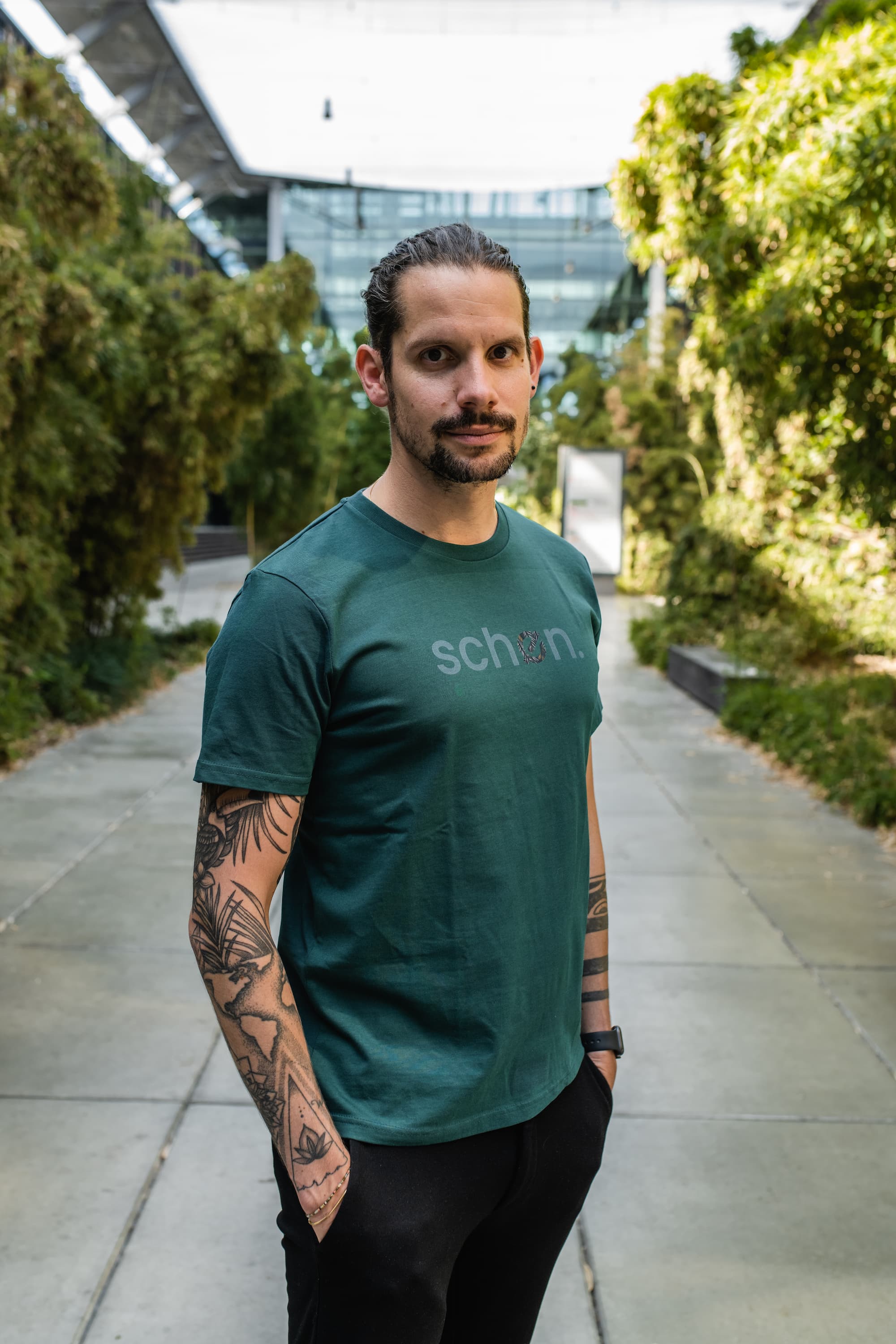 schøn. Shirt Logo Leaves Glazed Green